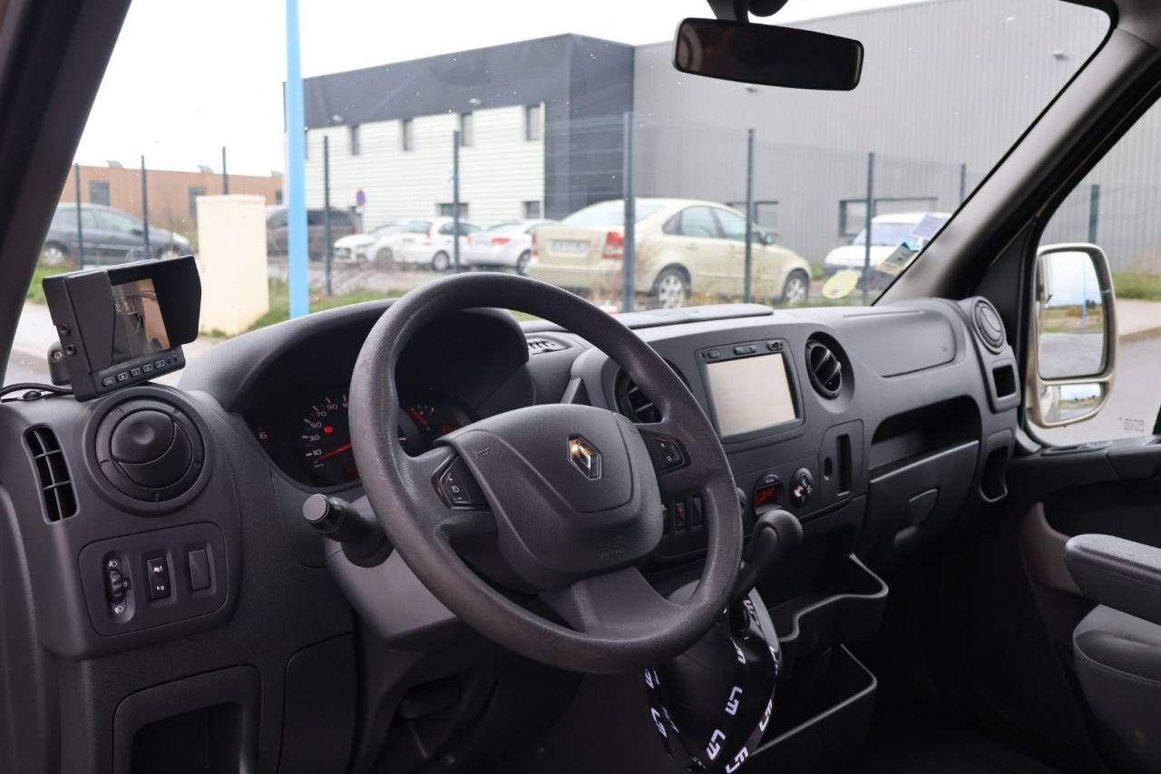 Furgoneta para caballos Theault MASTER PROTEO SWITCH 2019 De segunda mano