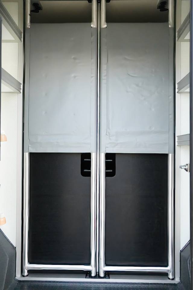 Furgoneta para caballos Renault RENAULT 0 Nuevo