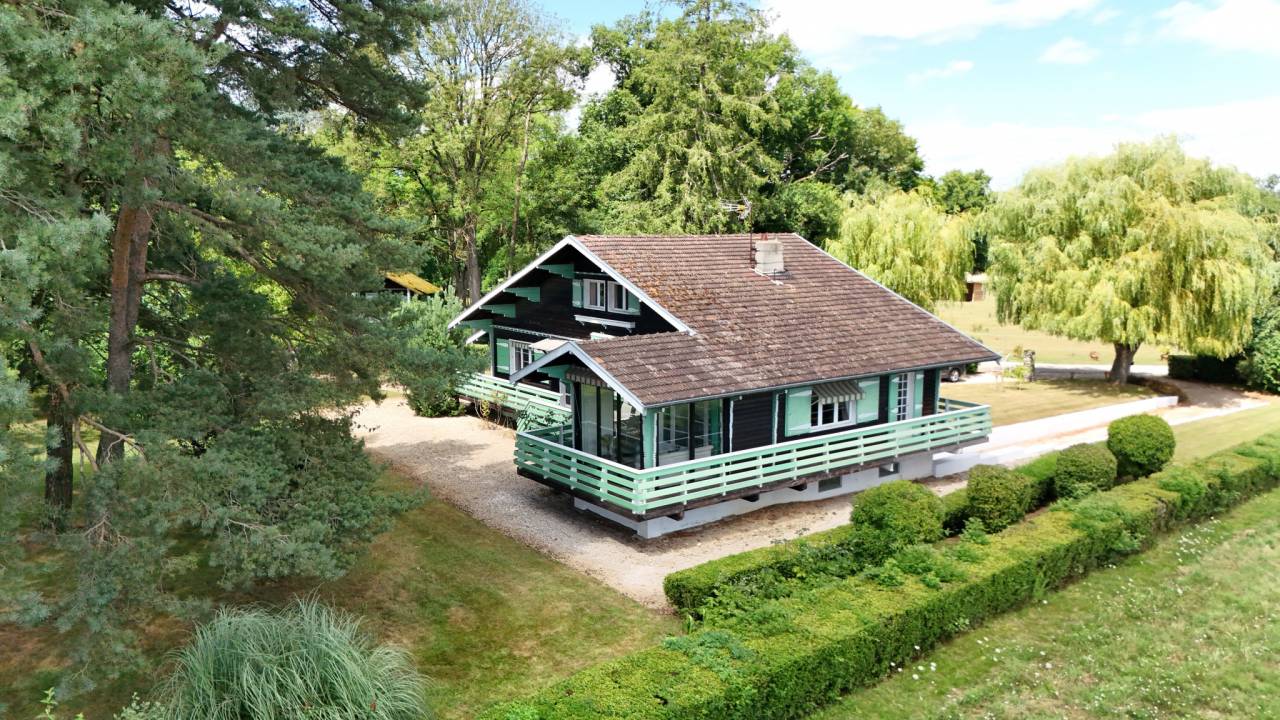 Bonita residencia ecuestre En venta Ain