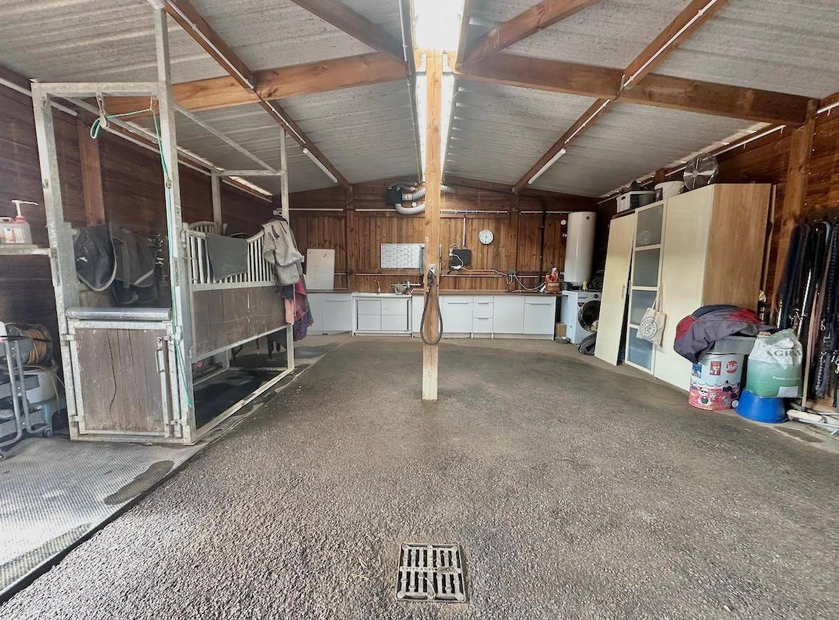 Cuadra de propietarios En venta Calvados