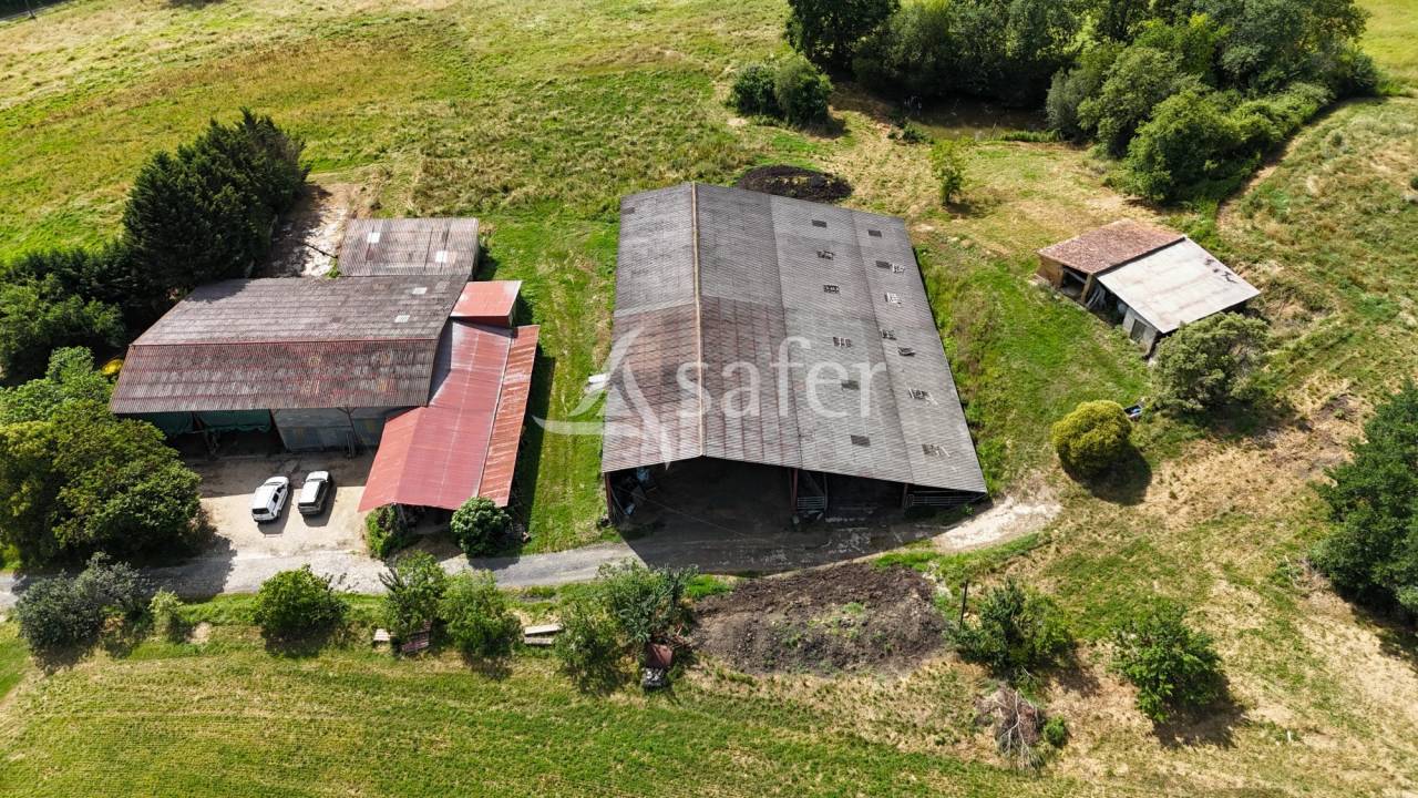 Explotaci&oacute;n agr&iacute;cola En venta Gers