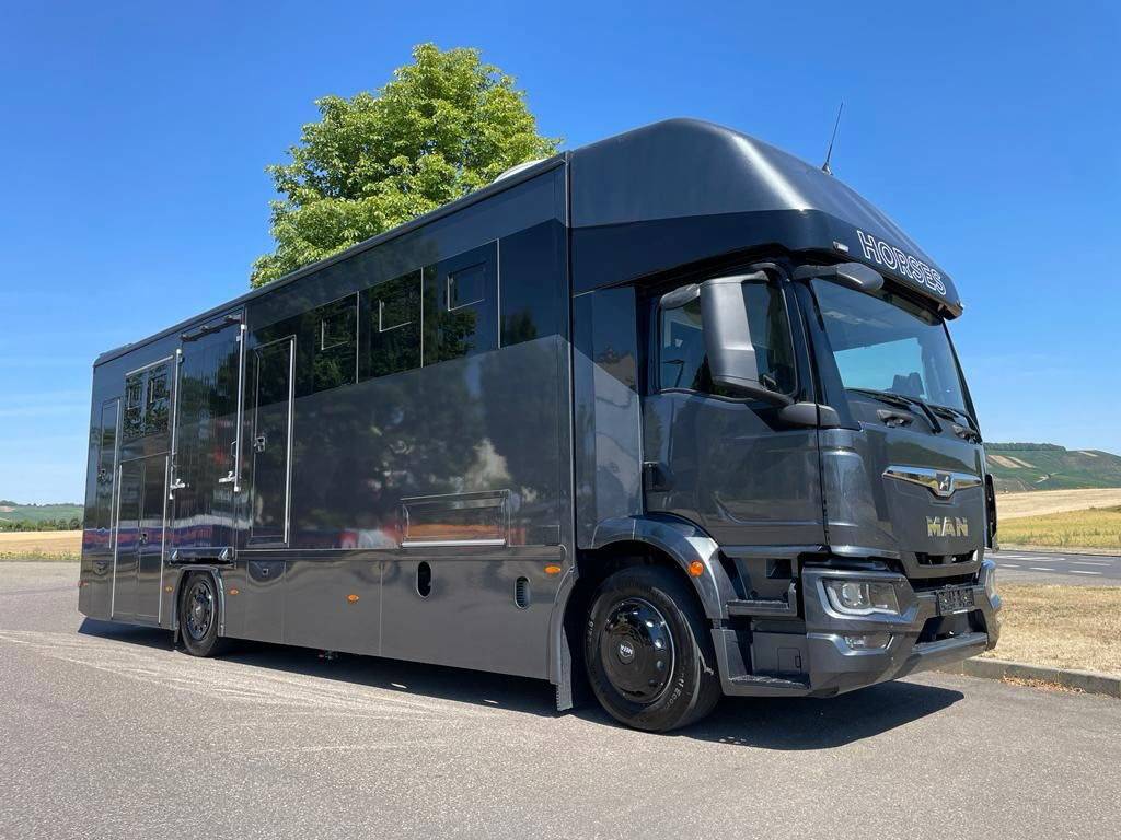 Camión para caballos Man MAN 0 Nuevo