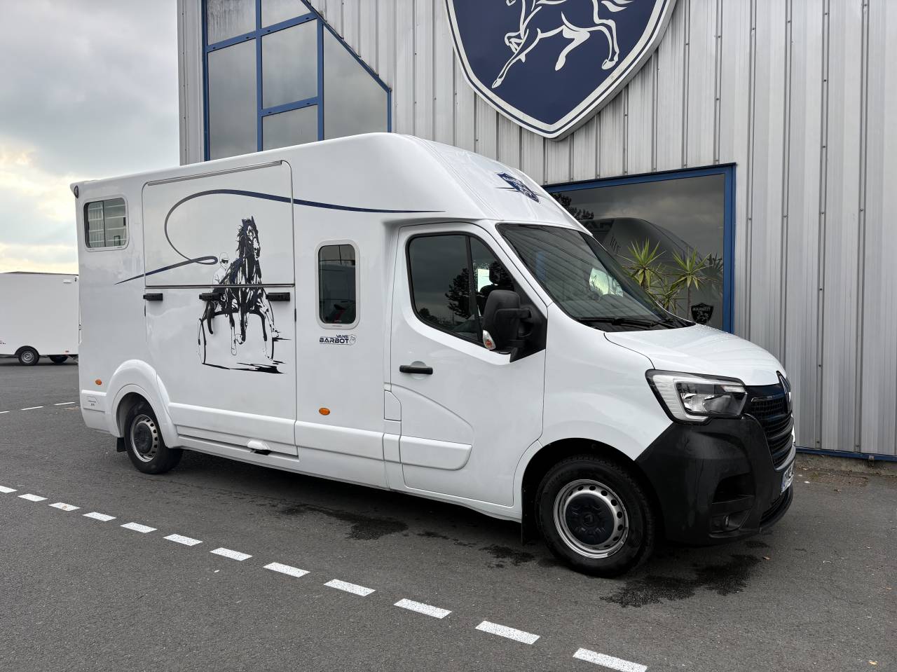 Furgoneta para caballos Barbot D5 2023 De segunda mano