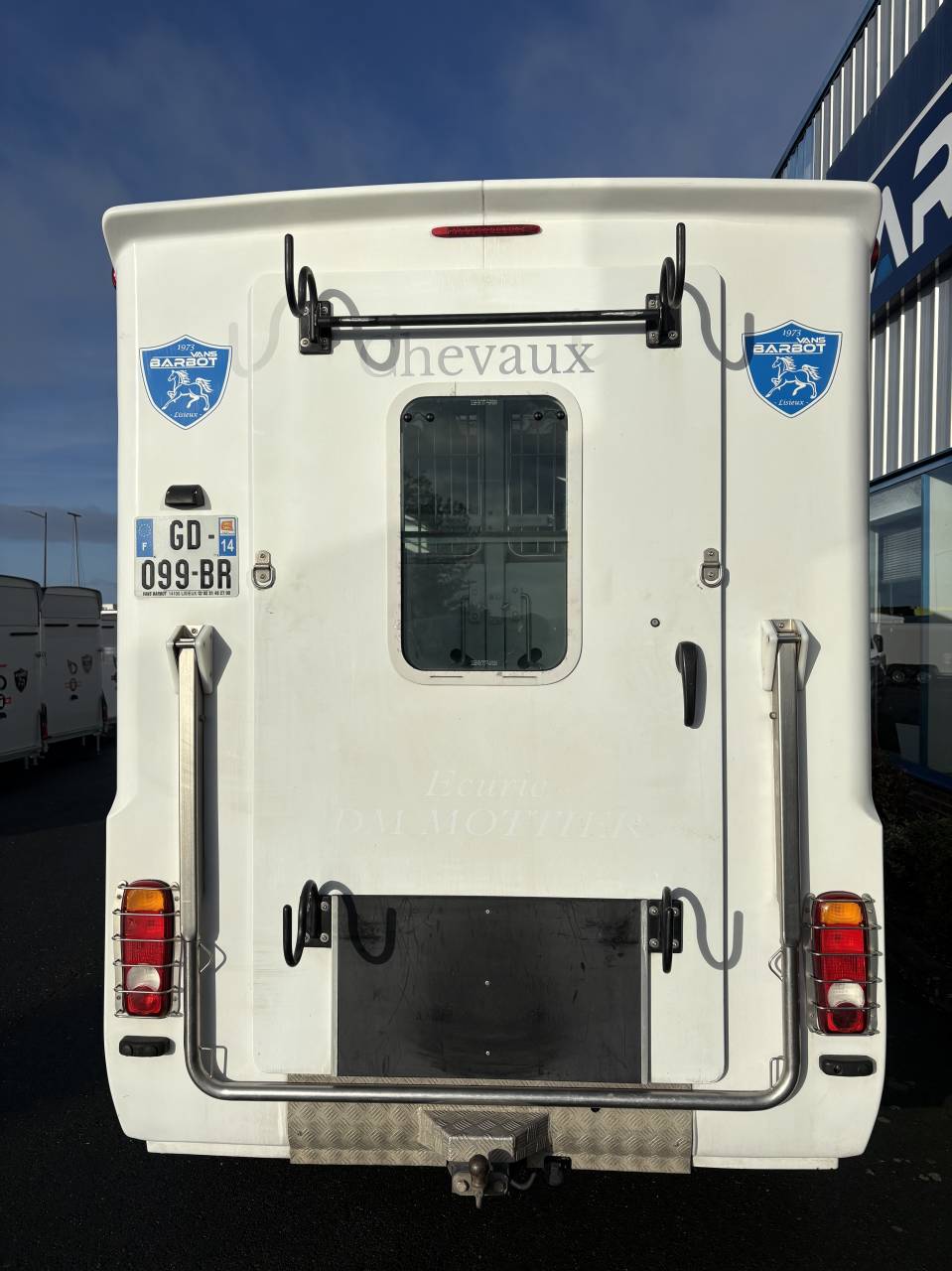 Furgoneta para caballos Barbot D5 2021 De segunda mano
