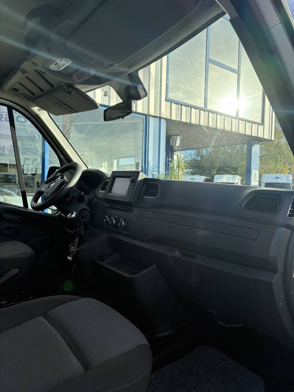 Furgoneta para caballos Barbot D5 2021 De segunda mano