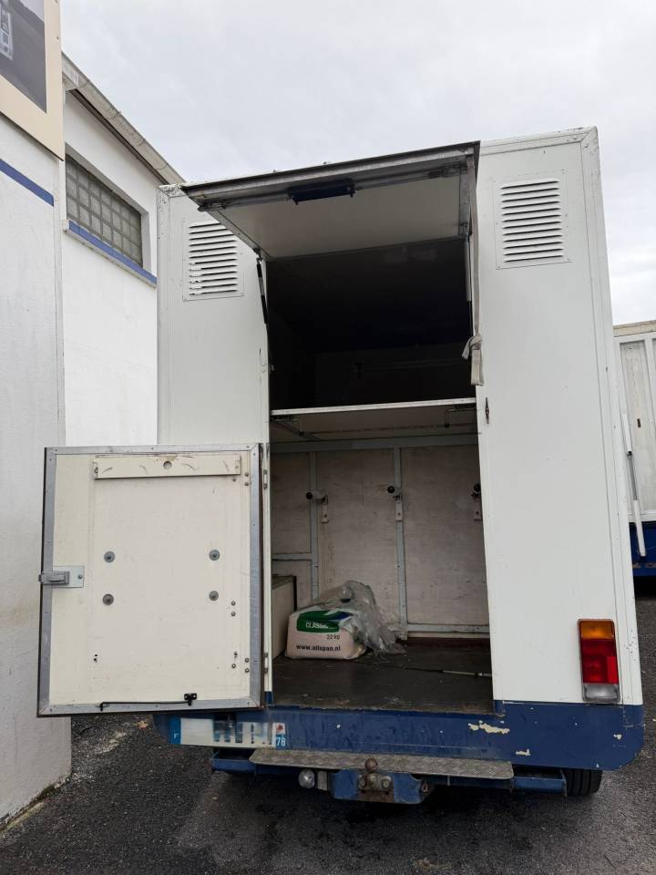 Furgoneta para caballos Citroen Jumper 2001 De segunda mano