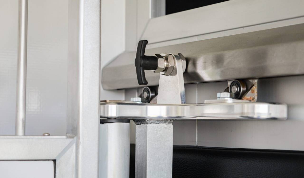 Furgoneta para caballos AKX Akx stallion 2025 Nuevo