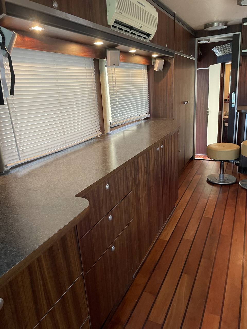 Camión para caballos Roelofsen Man  2005 De segunda mano