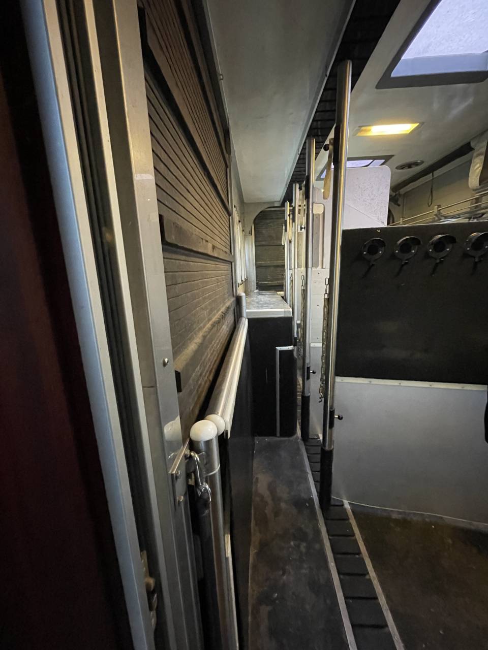 Camión para caballos Roelofsen Man  2005 De segunda mano