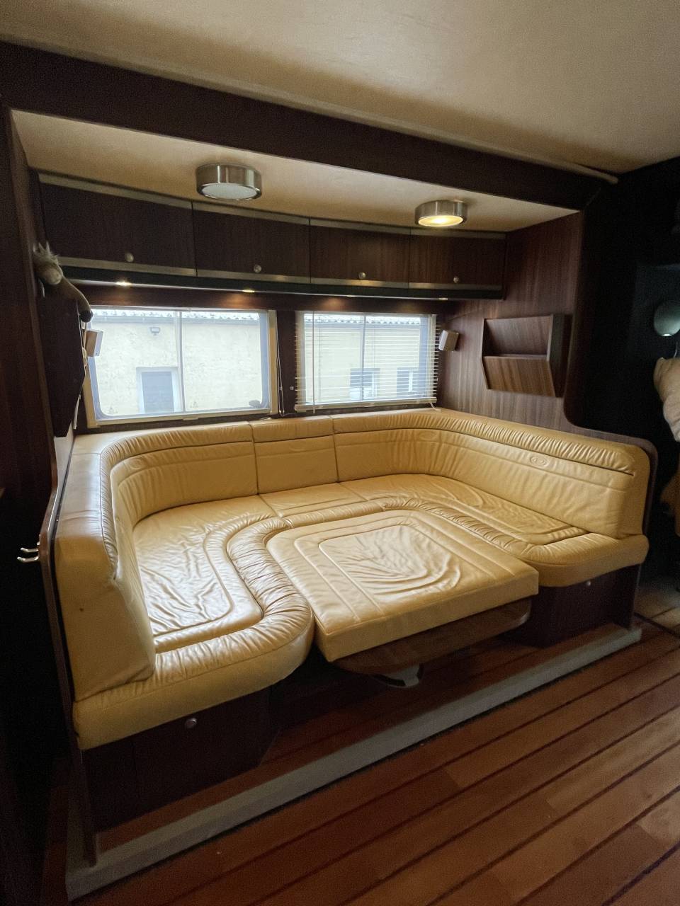 Camión para caballos Roelofsen Man  2005 De segunda mano