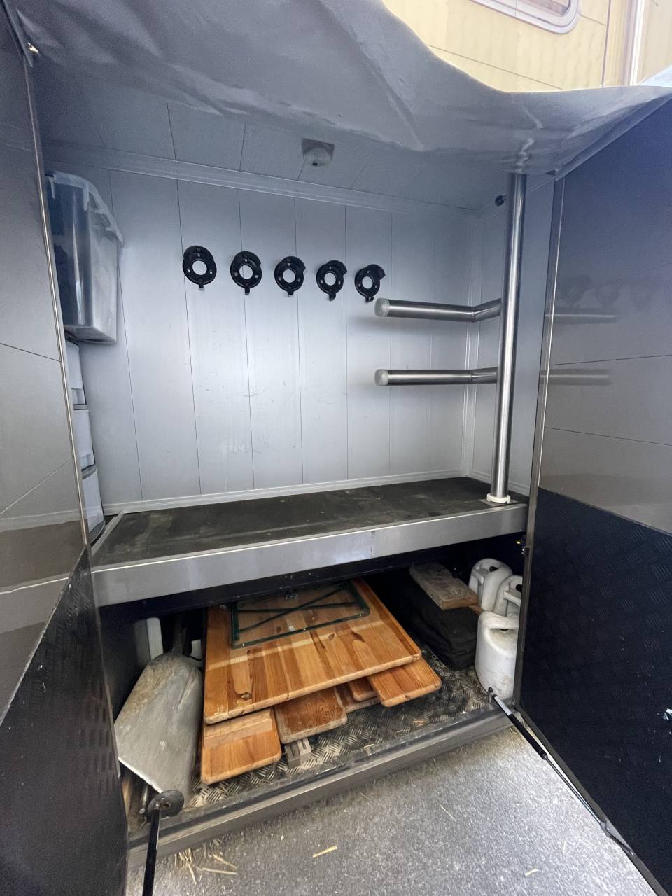 Camión para caballos Roelofsen Man  2005 De segunda mano