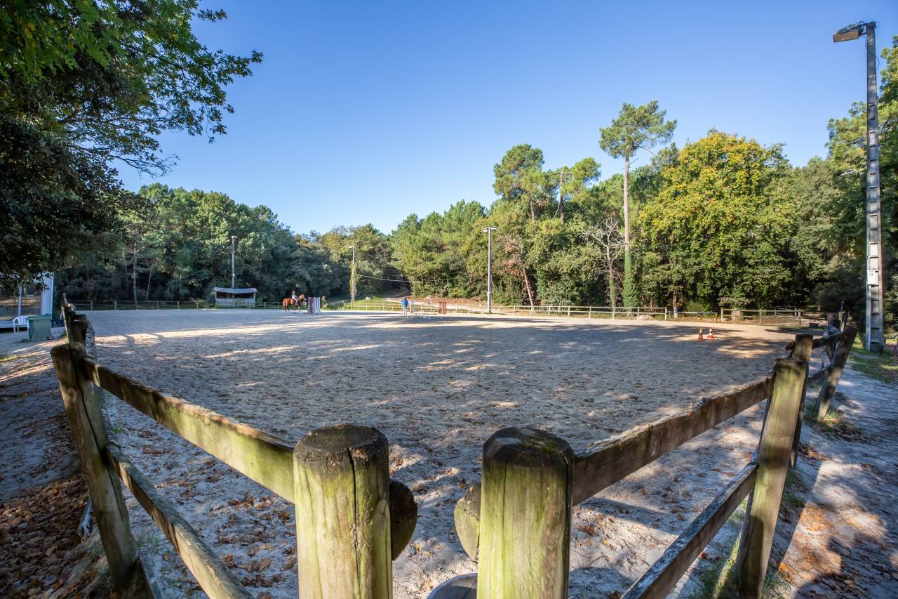 Centro ecuestre En venta Charente Marítimo