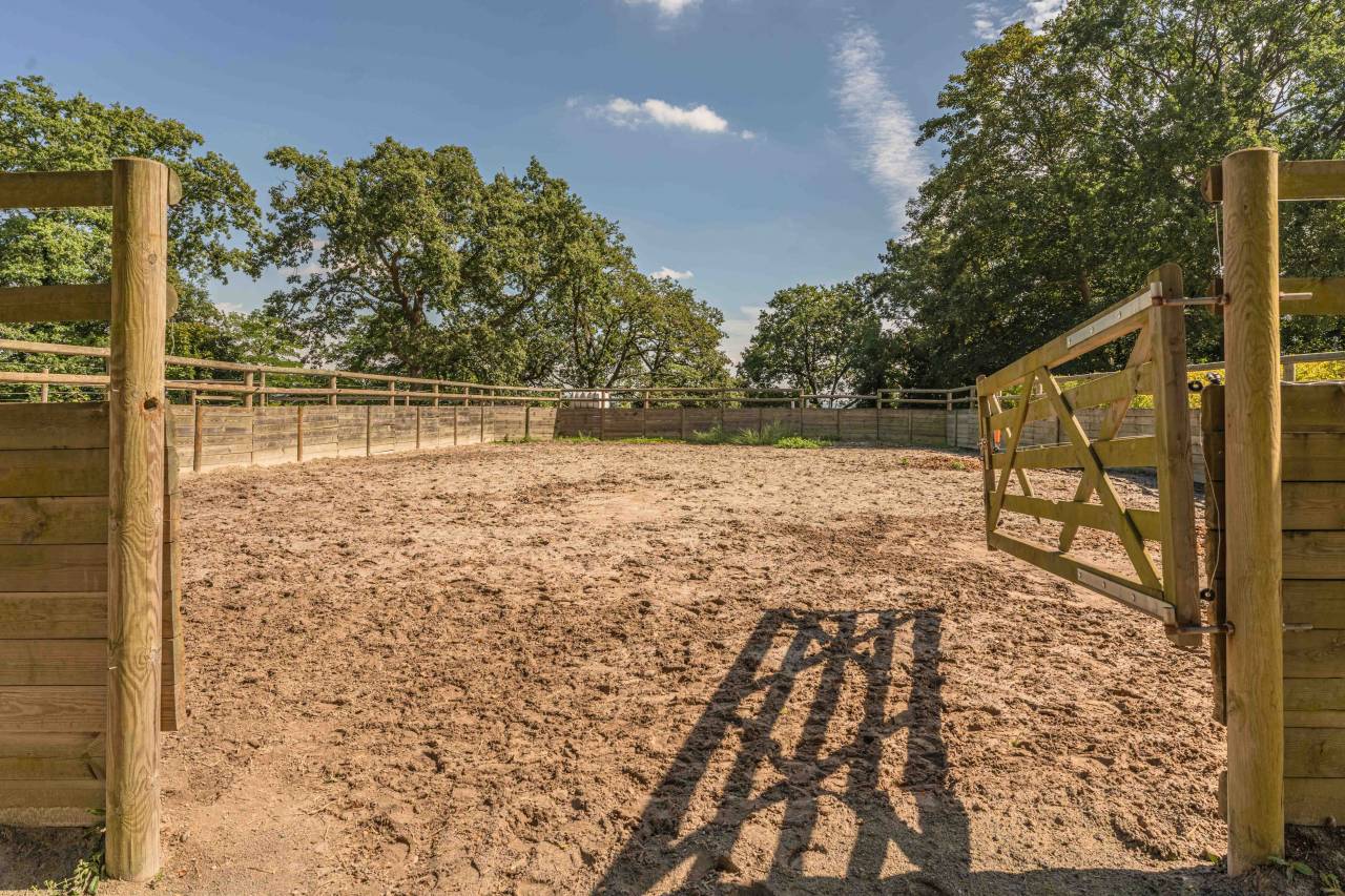 Cuadra de propietarios En venta Yvelines