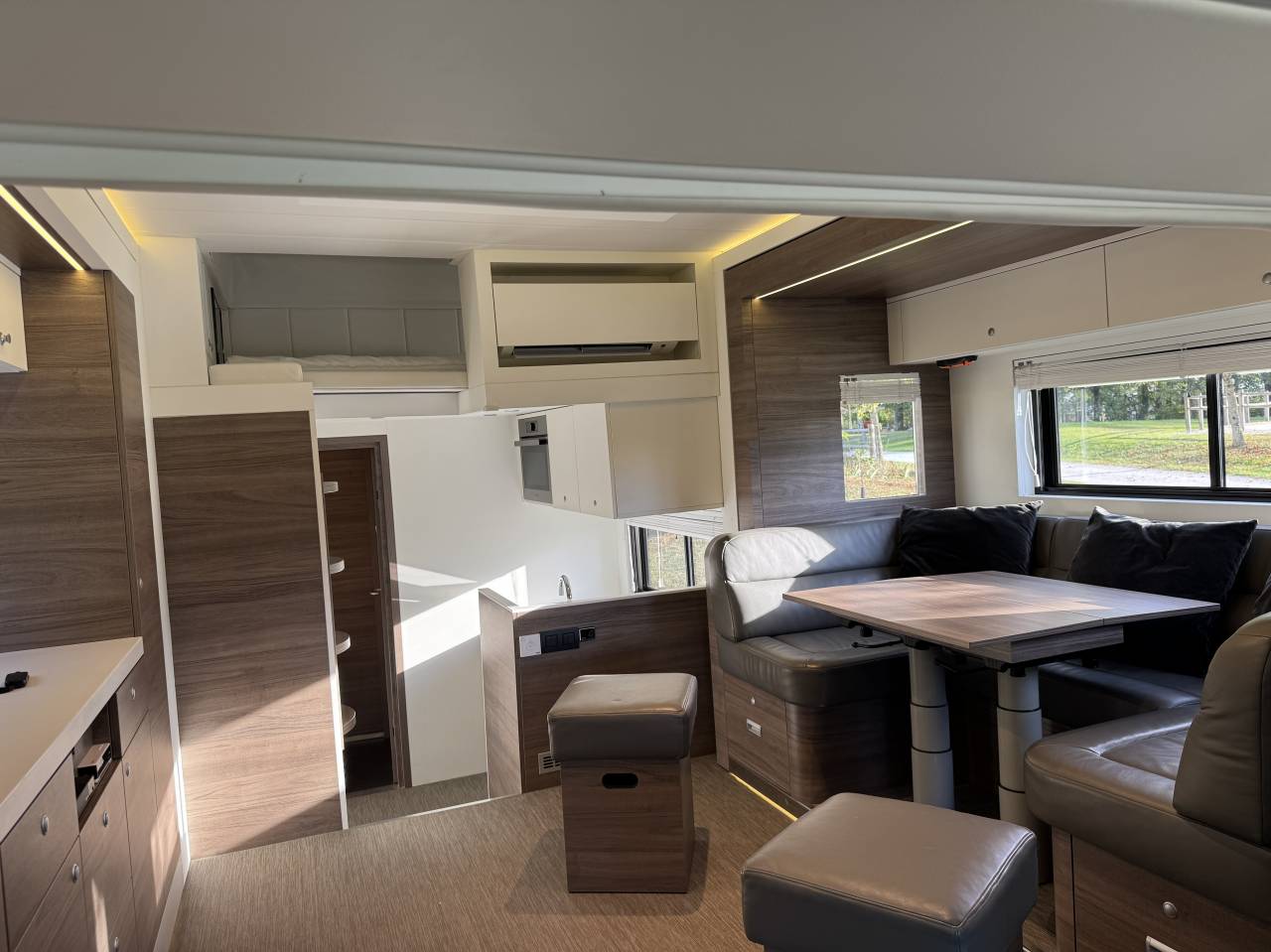 Camión para caballos STX VOLVO 2020 De segunda mano