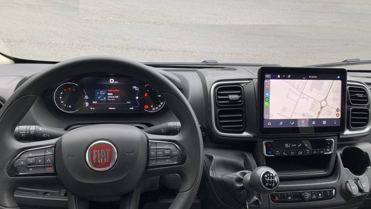 Furgoneta para caballos Barbot D5 2024 De segunda mano