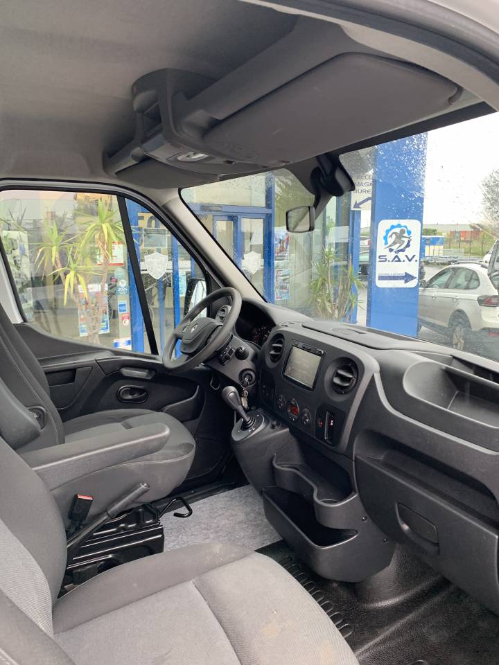 Furgoneta para caballos Barbot D5 2018 De segunda mano