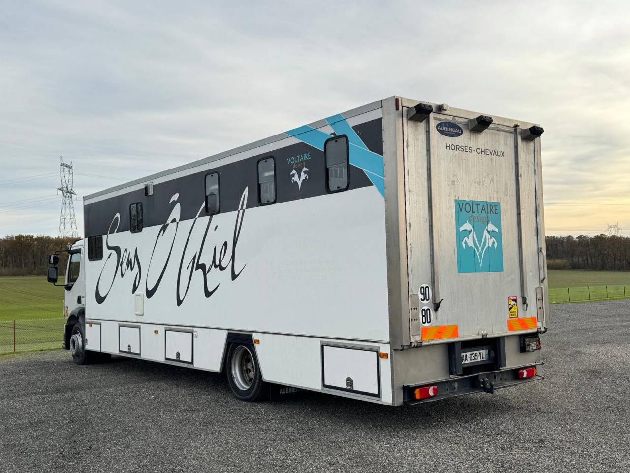 Camión para caballos Volvo VOLVO 2009 De segunda mano