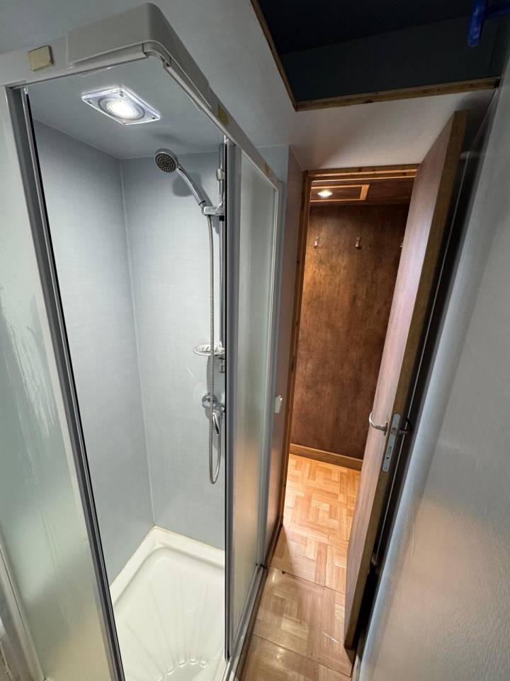 Camión para caballos Volvo VOLVO 2009 De segunda mano