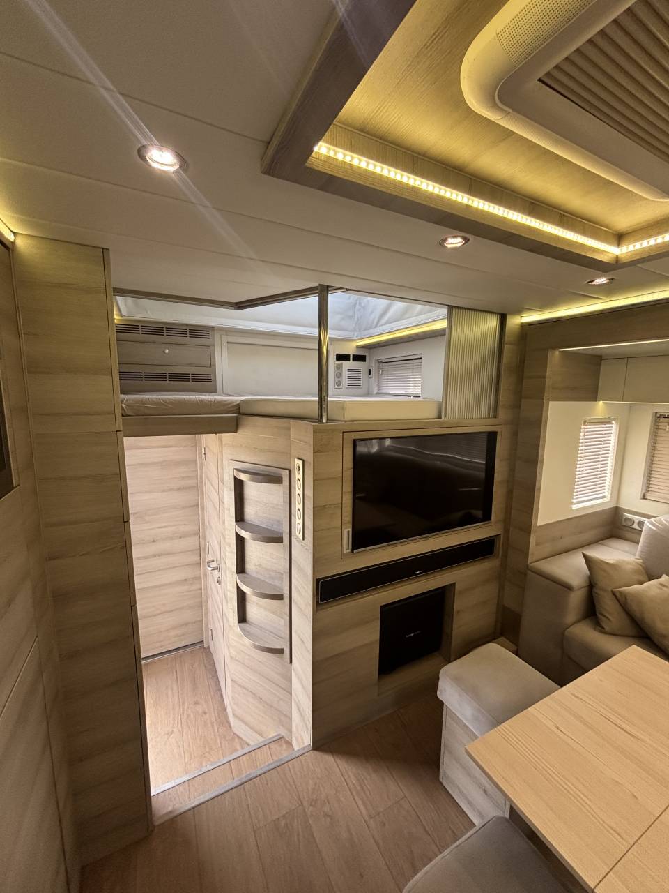 Camión para caballos Volvo  2018 De segunda mano