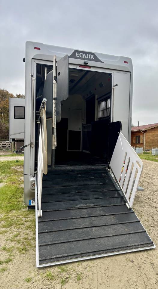 Camión para caballos Volvo  2018 De segunda mano