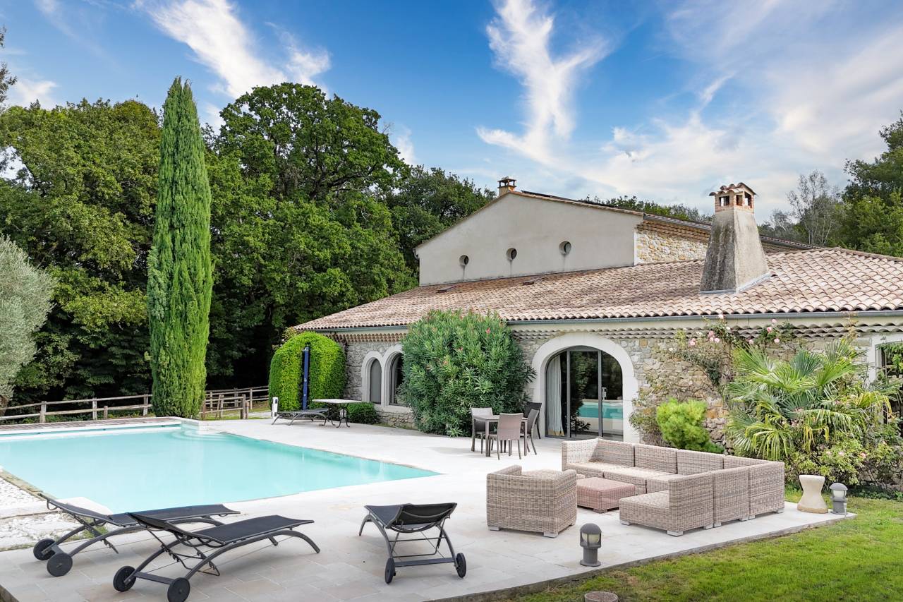 Bonita residencia ecuestre En venta Drôme