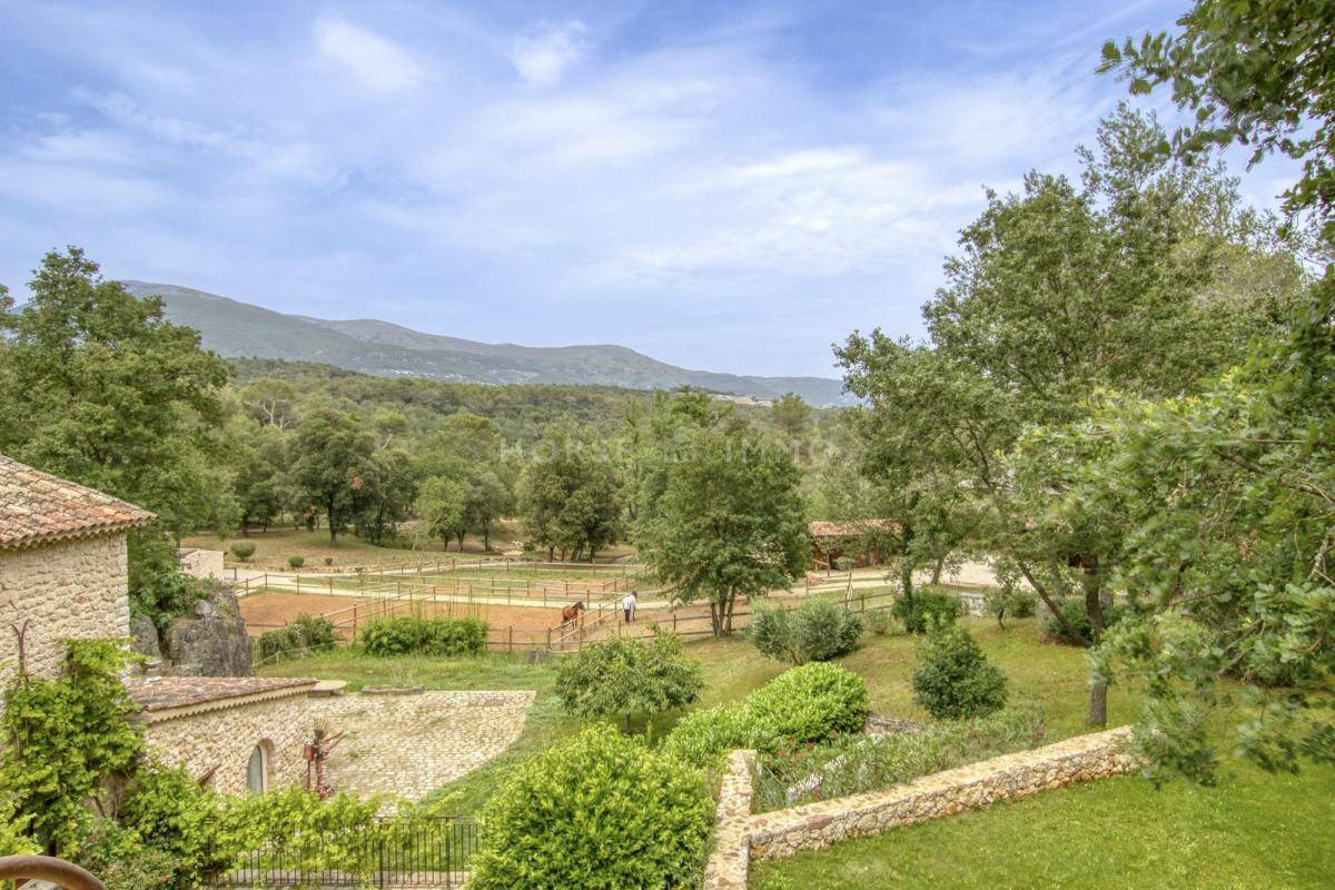 Acaballadero En venta Alpes Marítimos