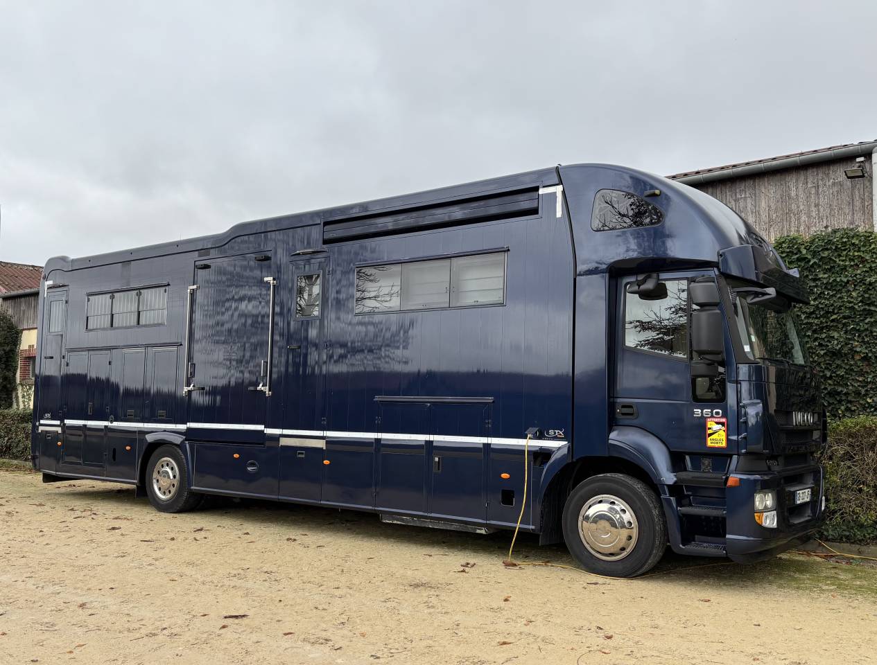 Camión para caballos Iveco STRALIS 2011 De segunda mano