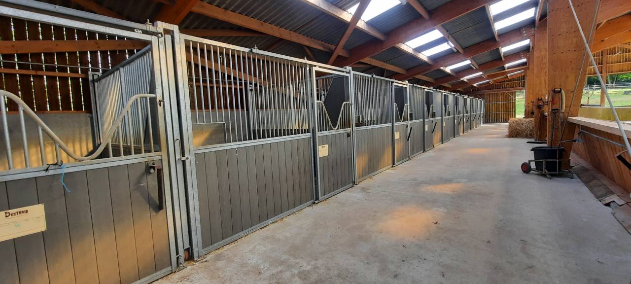 Cuadra de propietarios En venta Deux-Sèvres