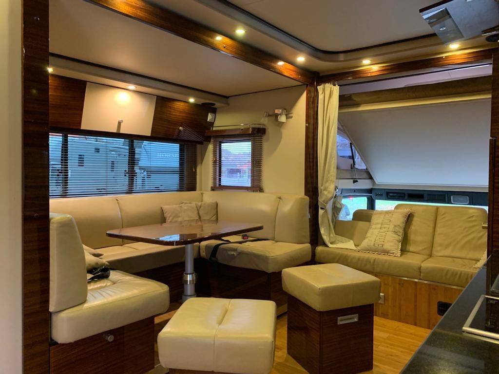 Camión para caballos Scania SCANIA 0 De segunda mano