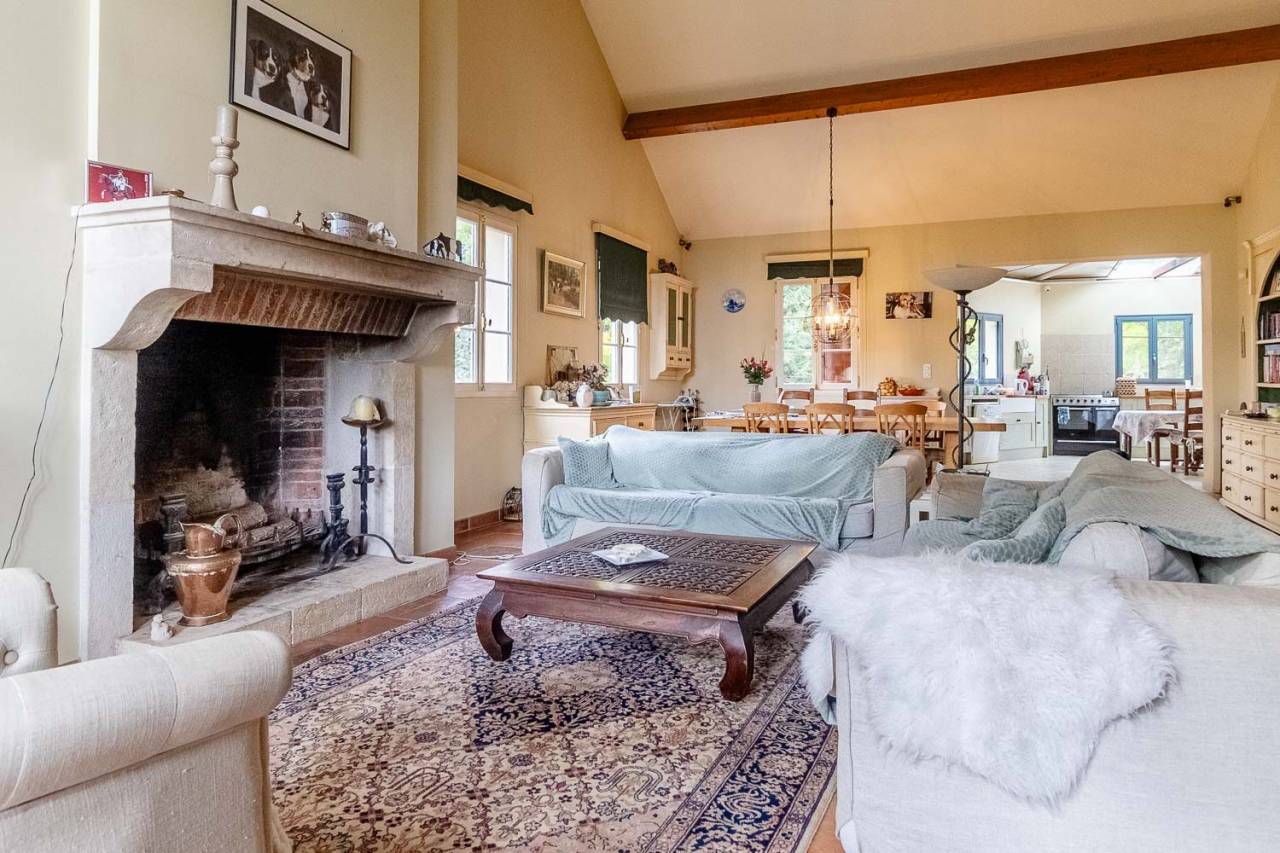 Propiedad ecuestre En venta Ni&egrave;vre