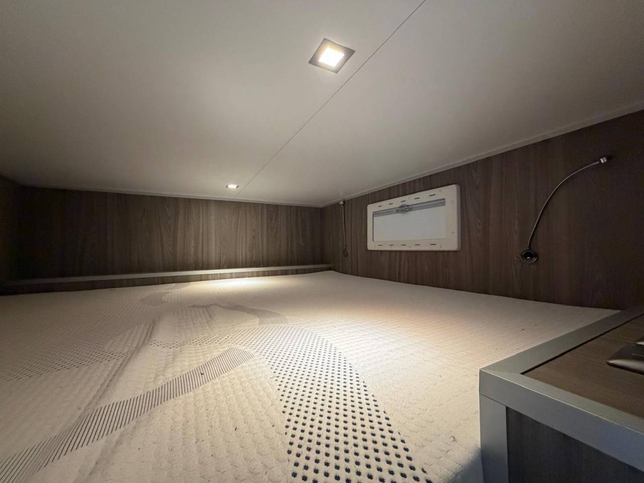 Semirremolque Caballos Scania SEMIE REMORQUE 10 PLACES 2021 De segunda mano