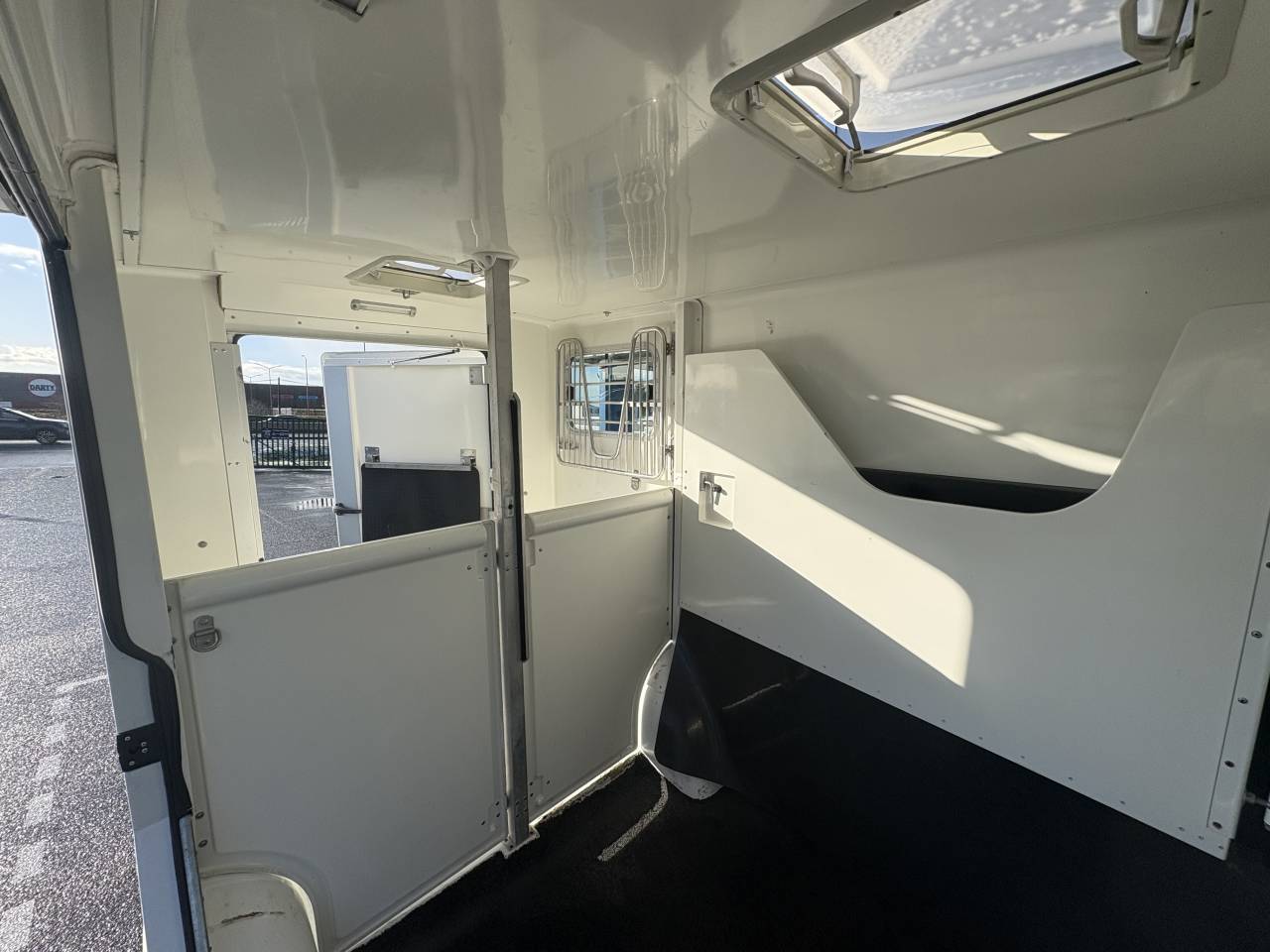 Furgoneta para caballos Barbot Boxer 2015 De segunda mano