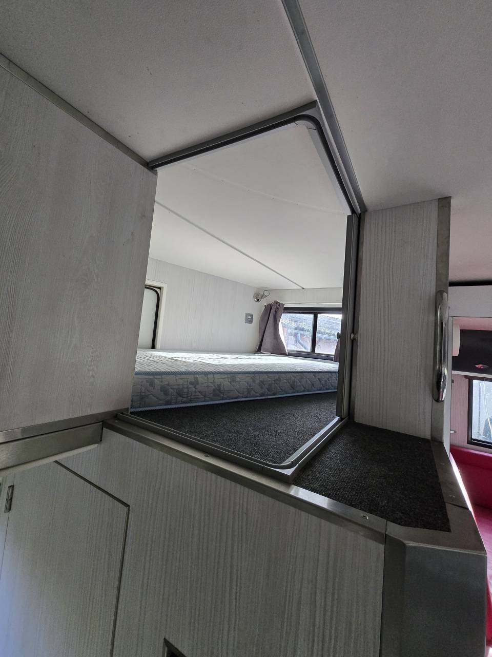 Camión para caballos Volvo FH 460CH EURO6 2017 De segunda mano