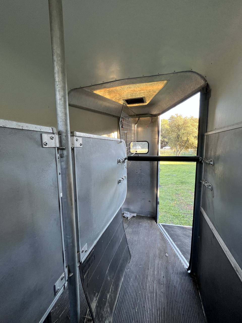 Van caballos Ifor Williams  2 Caballos 2007 De segunda mano