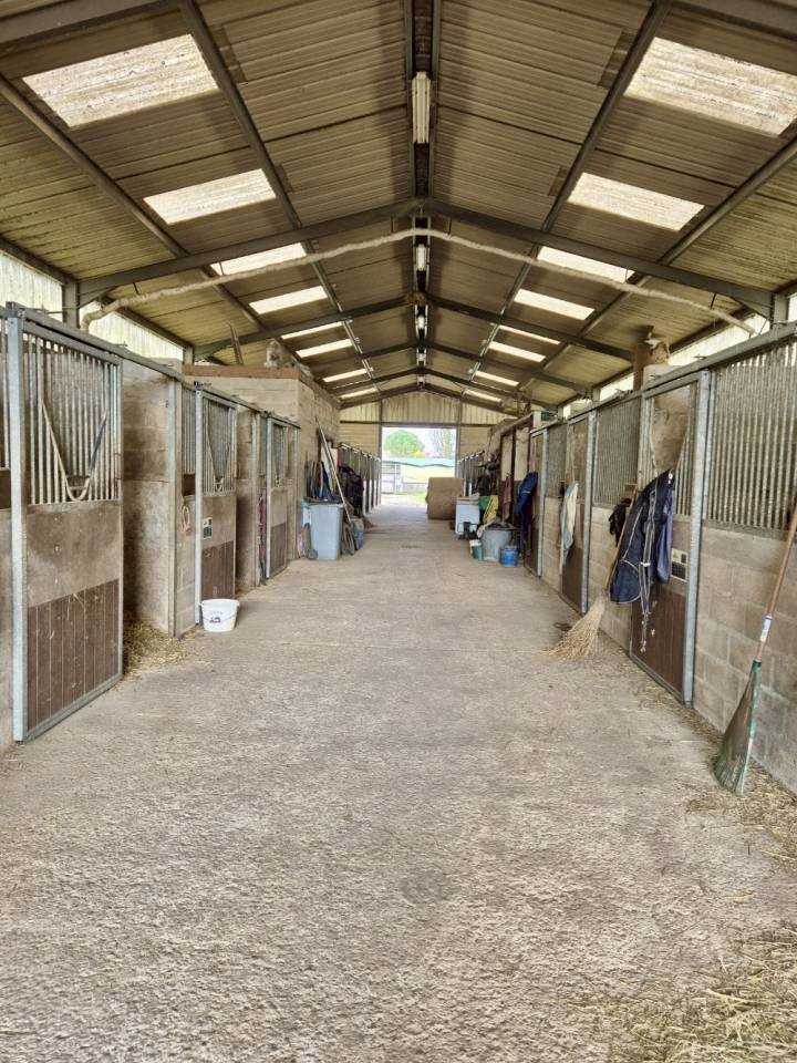 Cuadra de propietarios En venta Sena y Marne