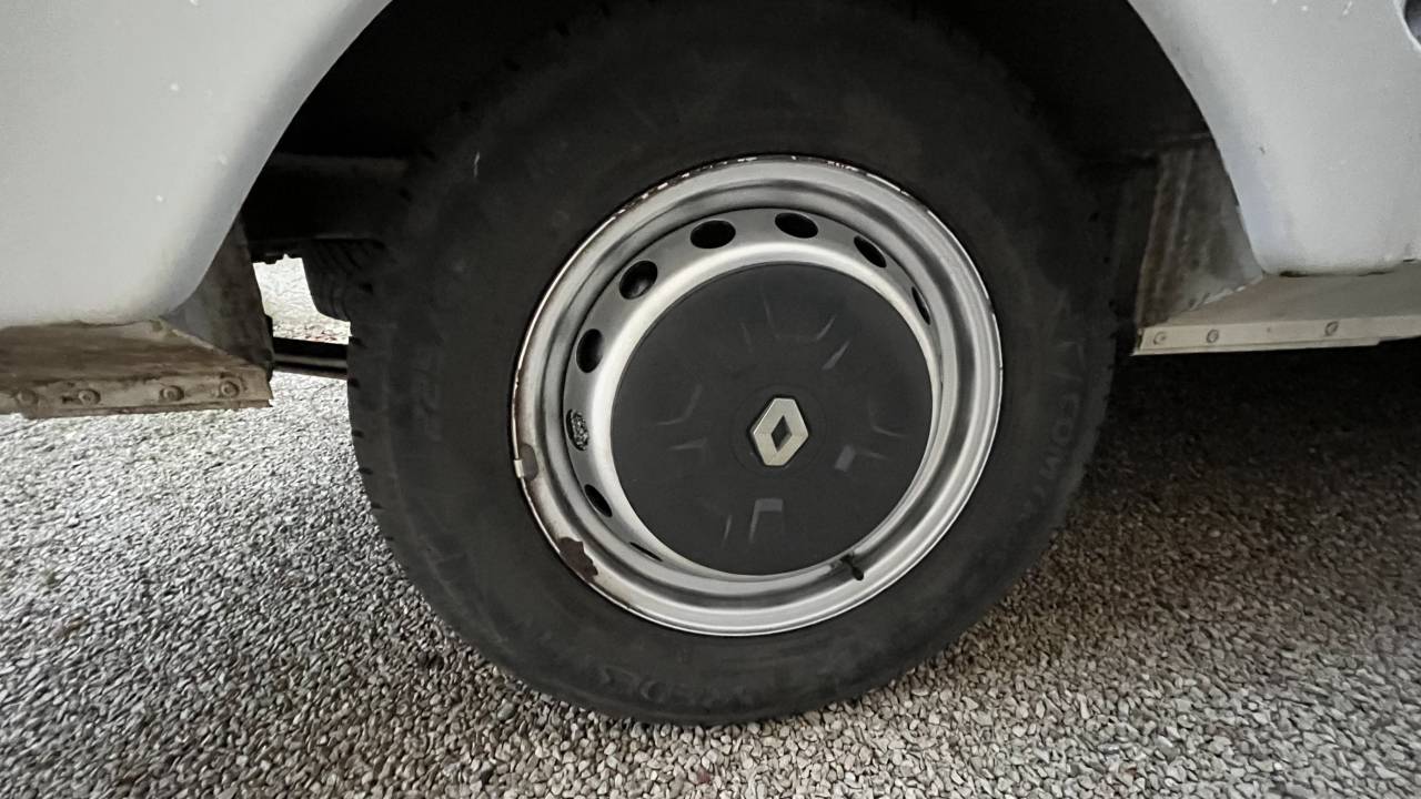 Furgoneta para caballos Renault Master 2013 De segunda mano