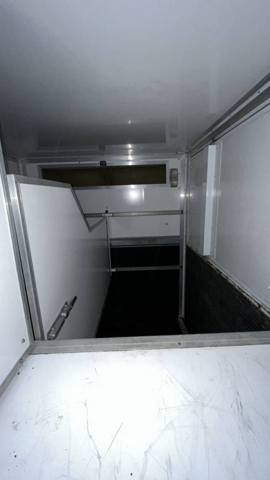 Furgoneta para caballos Renault Master 2013 De segunda mano