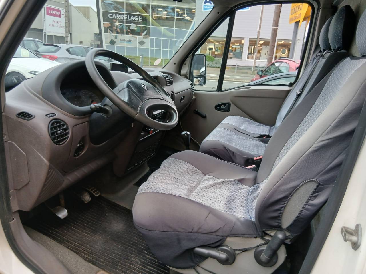 Furgoneta para caballos Renault MASTER 2001 De segunda mano