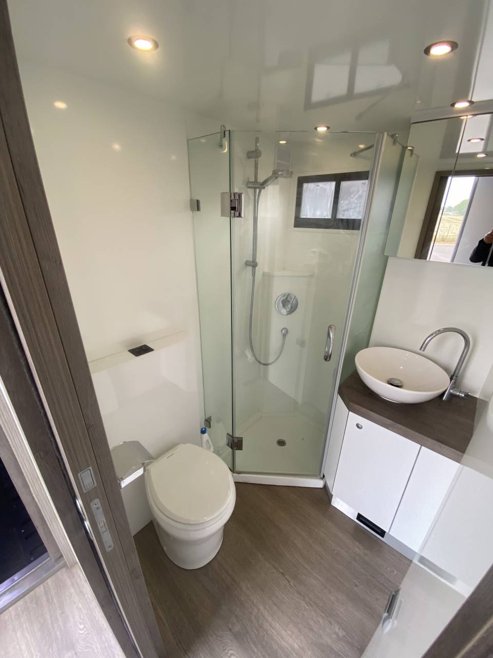 Camión para caballos AKX  2016 De segunda mano