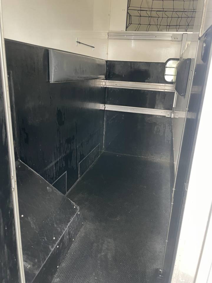 Furgoneta para caballos Les Vans ACR Renault Master 2018 De segunda mano