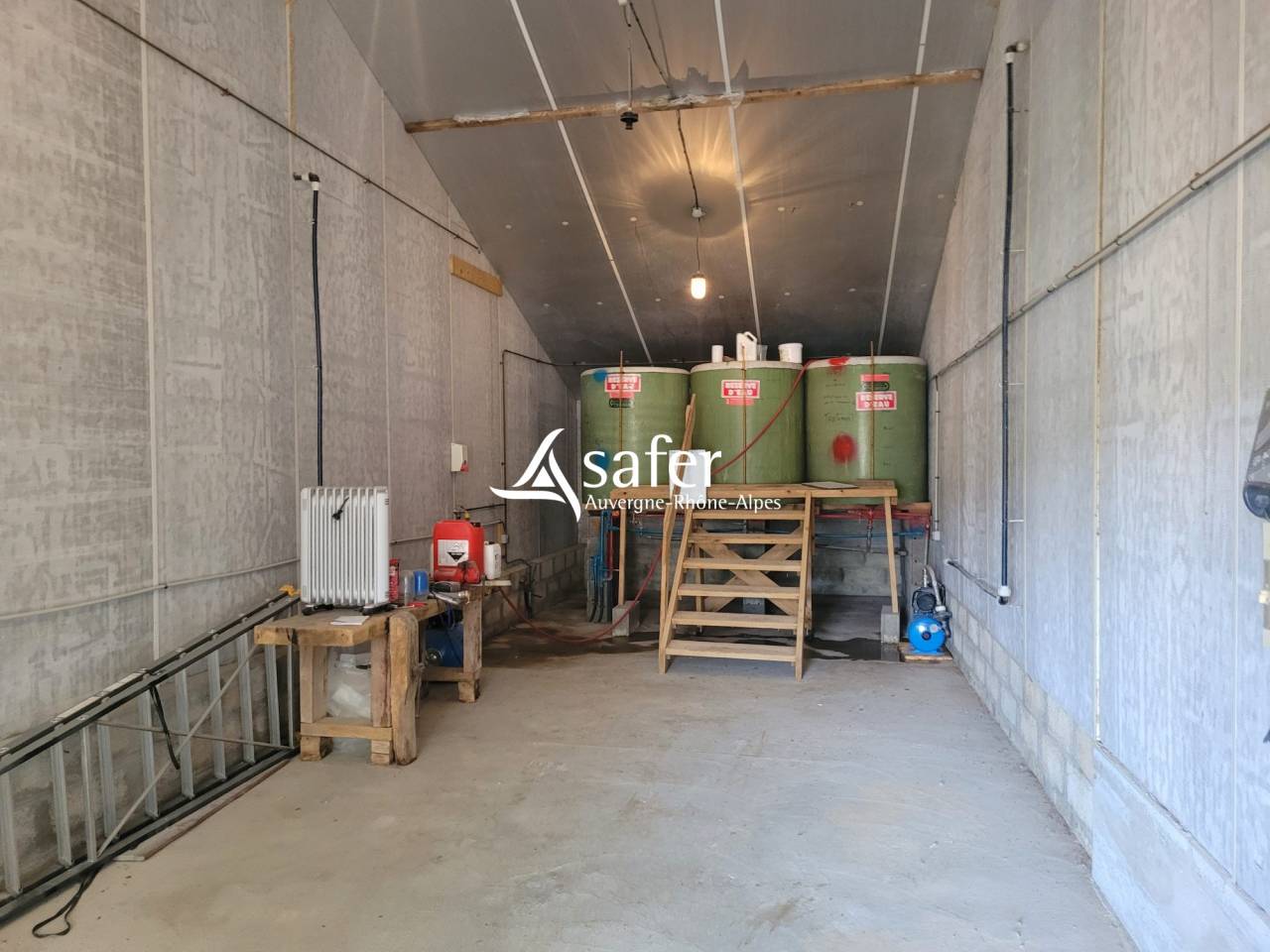 Explotación avícola En venta Saboya