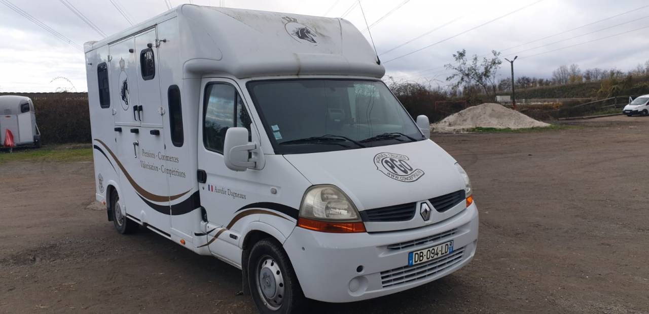 Furgoneta para caballos Renault Renault Master 2009 De segunda mano