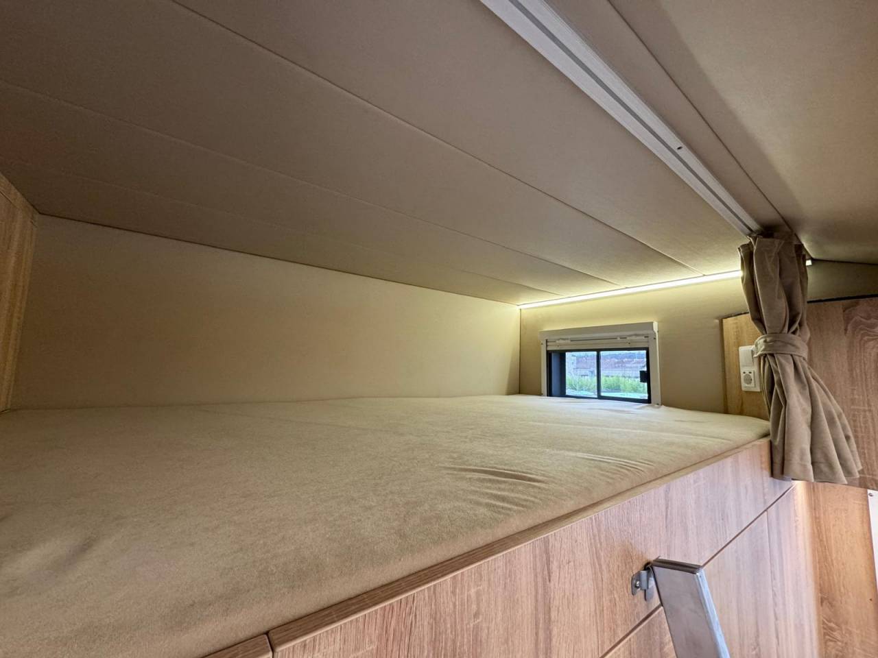 Camión para caballos Daf CONCEPTPGO 7  2013 De segunda mano