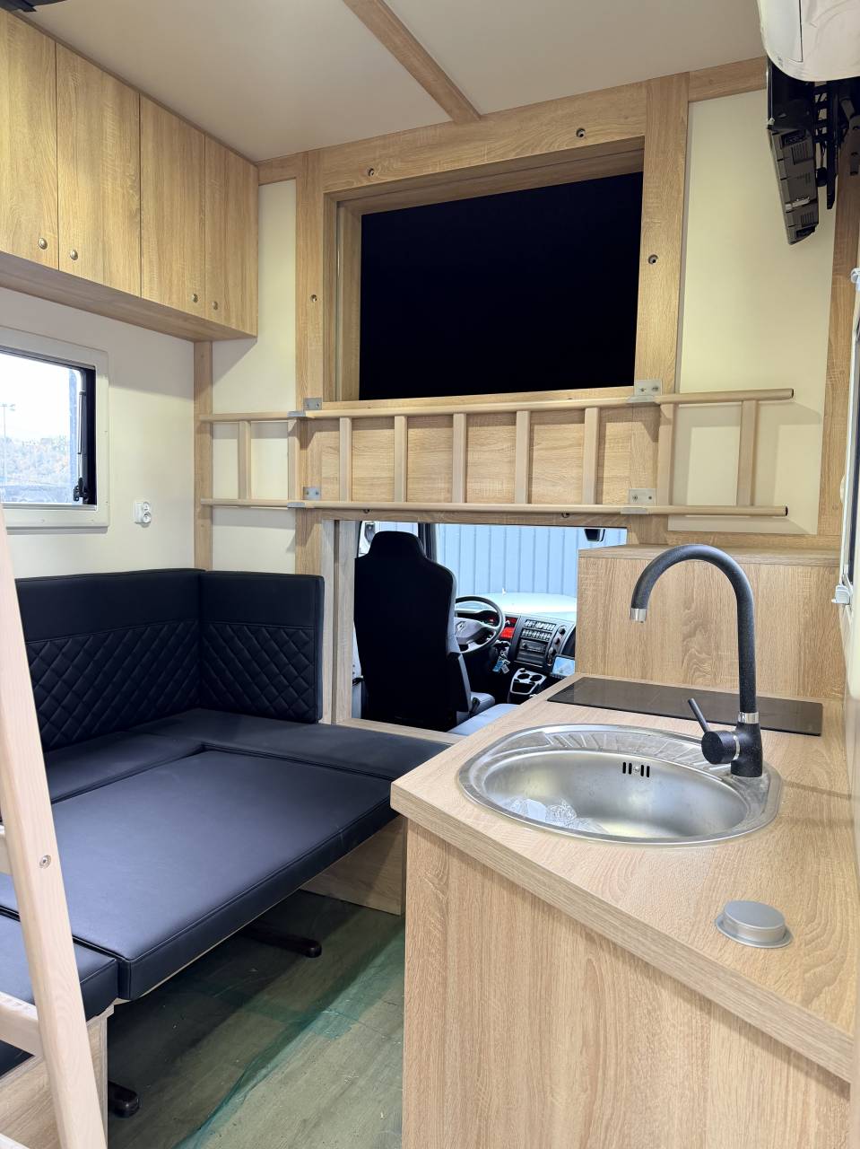 Camión para caballos Renault CONCEPTPGO7 2017 De segunda mano