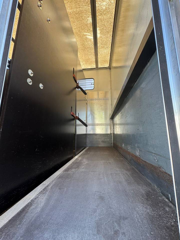 Camión para caballos Daf  2011 De segunda mano