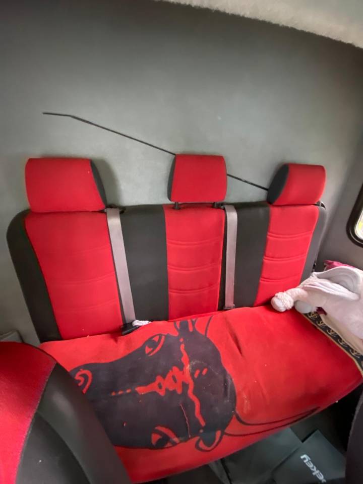 Furgoneta para caballos Trans Box  2014 De segunda mano