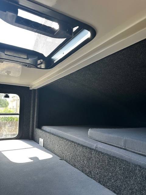 Furgoneta para caballos Renault  2020 De segunda mano