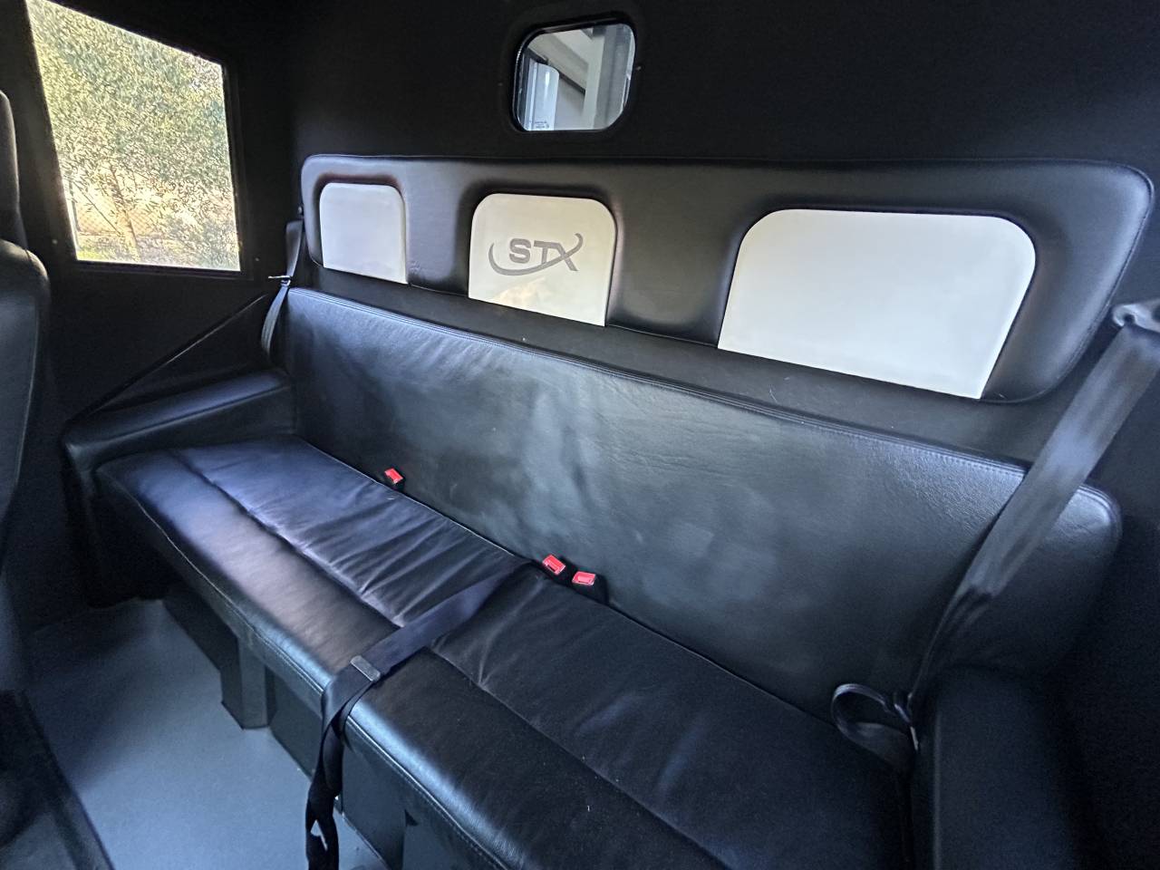 Van caballos STX MOVANO 2 Caballos 2017 De segunda mano