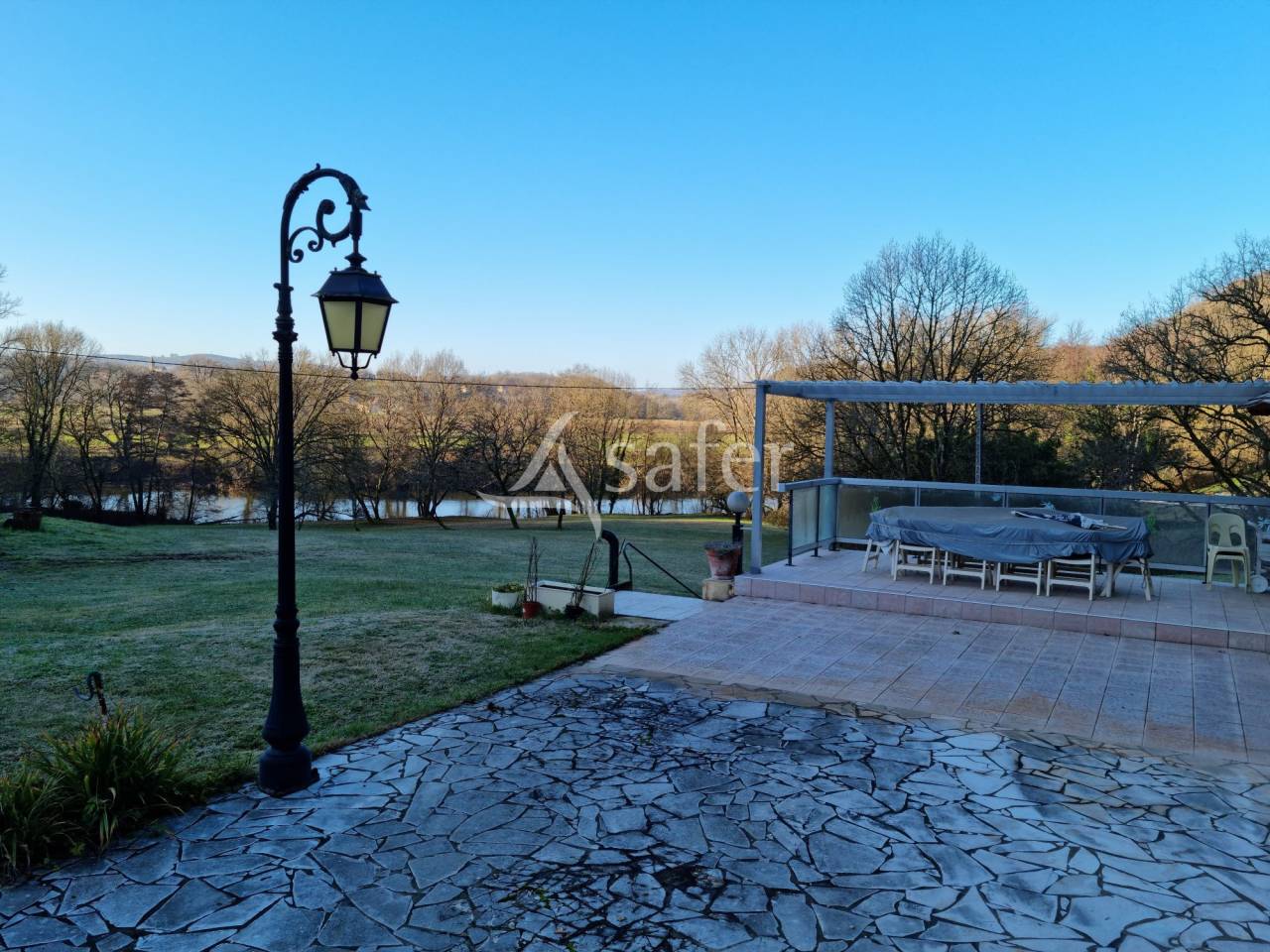 Explotaci&oacute;n hortensa En venta Lot