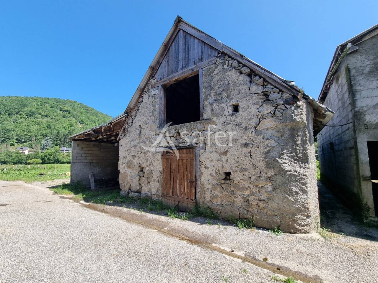 Explotaci&oacute;n agr&iacute;cola En venta Ari&egrave;ge